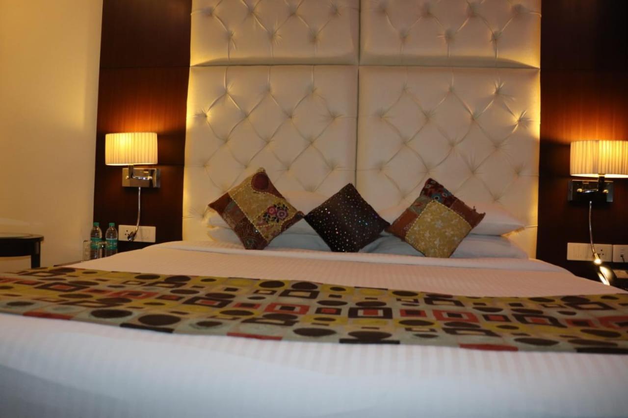 Renest Jaipur Hotel Ngoại thất bức ảnh