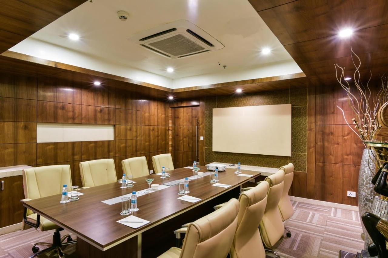 Renest Jaipur Hotel Ngoại thất bức ảnh